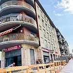 Yellow Lloret דירה