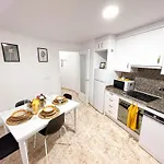 Yellow Lloret דירה *