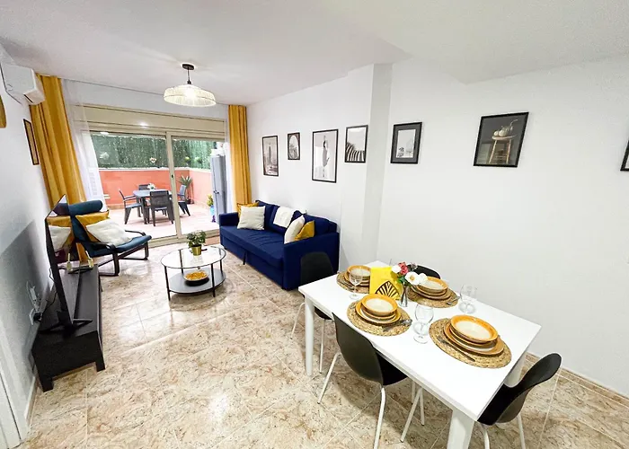 Yellow Lloret Apartment *